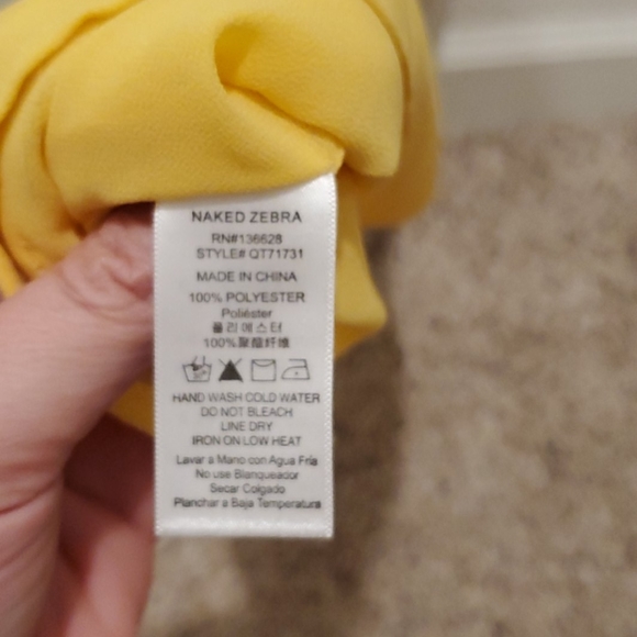 Yellow sleeveless top - Picture 5 of 6